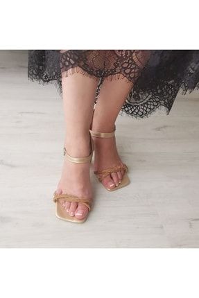 Kadın Altın Gold Renk Taşlı 8 cm Topuklu Ayakkabı LNR90AT