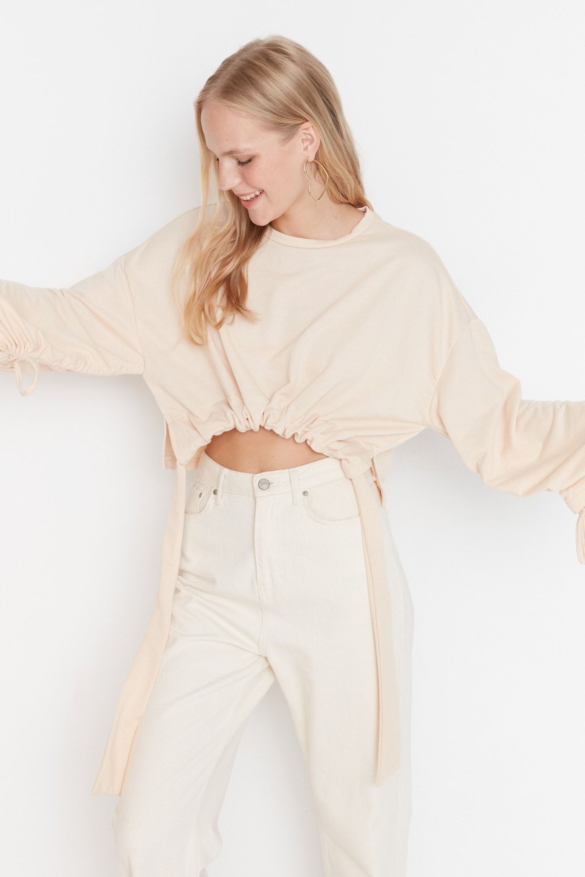 Trendyol Collection Sweatshirt Beige Relaxed Fit Fast ausverkauft