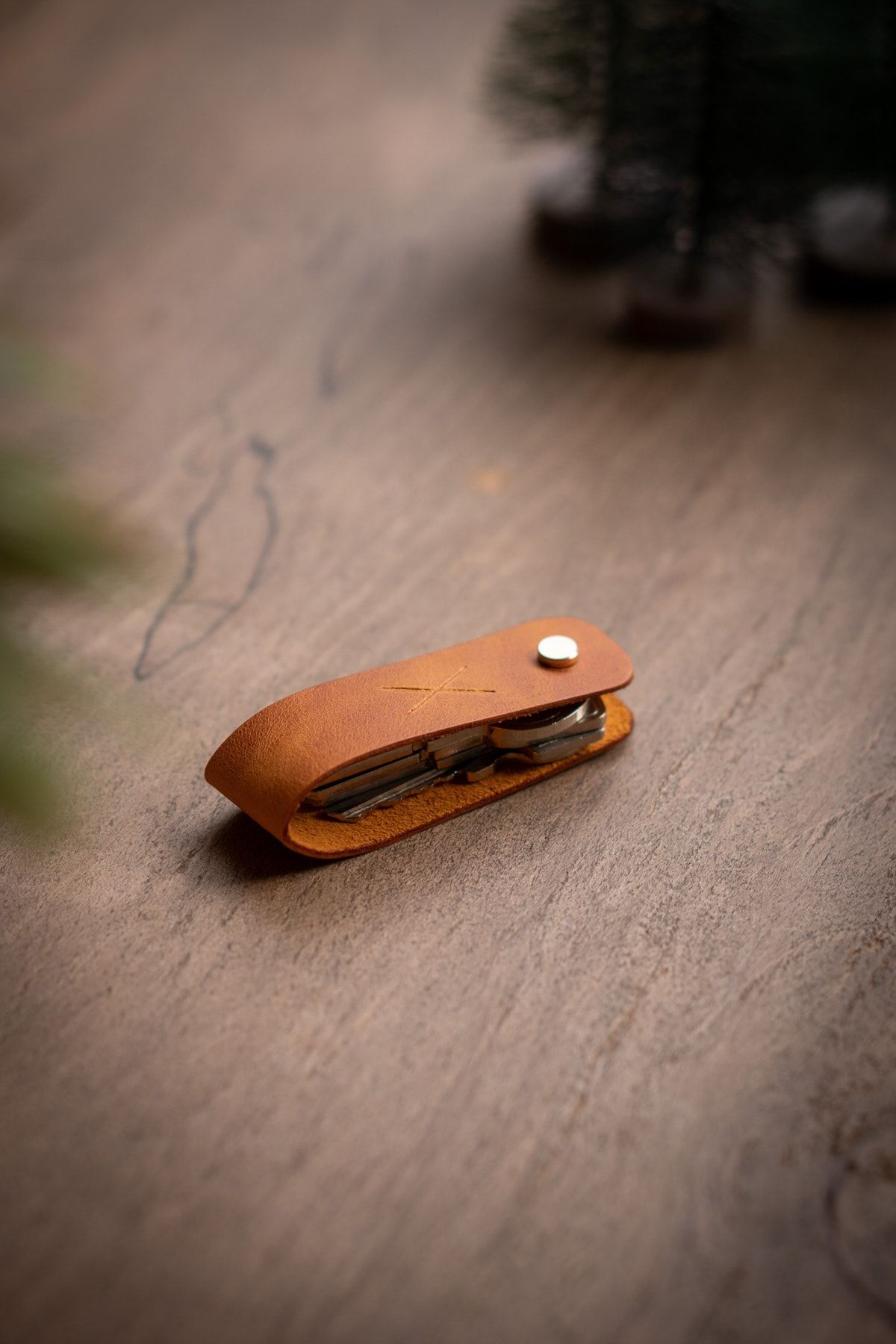 minimal X design-Leather Keychain Long 3-4 Key Capacity - Camel - Minimalist Design 1