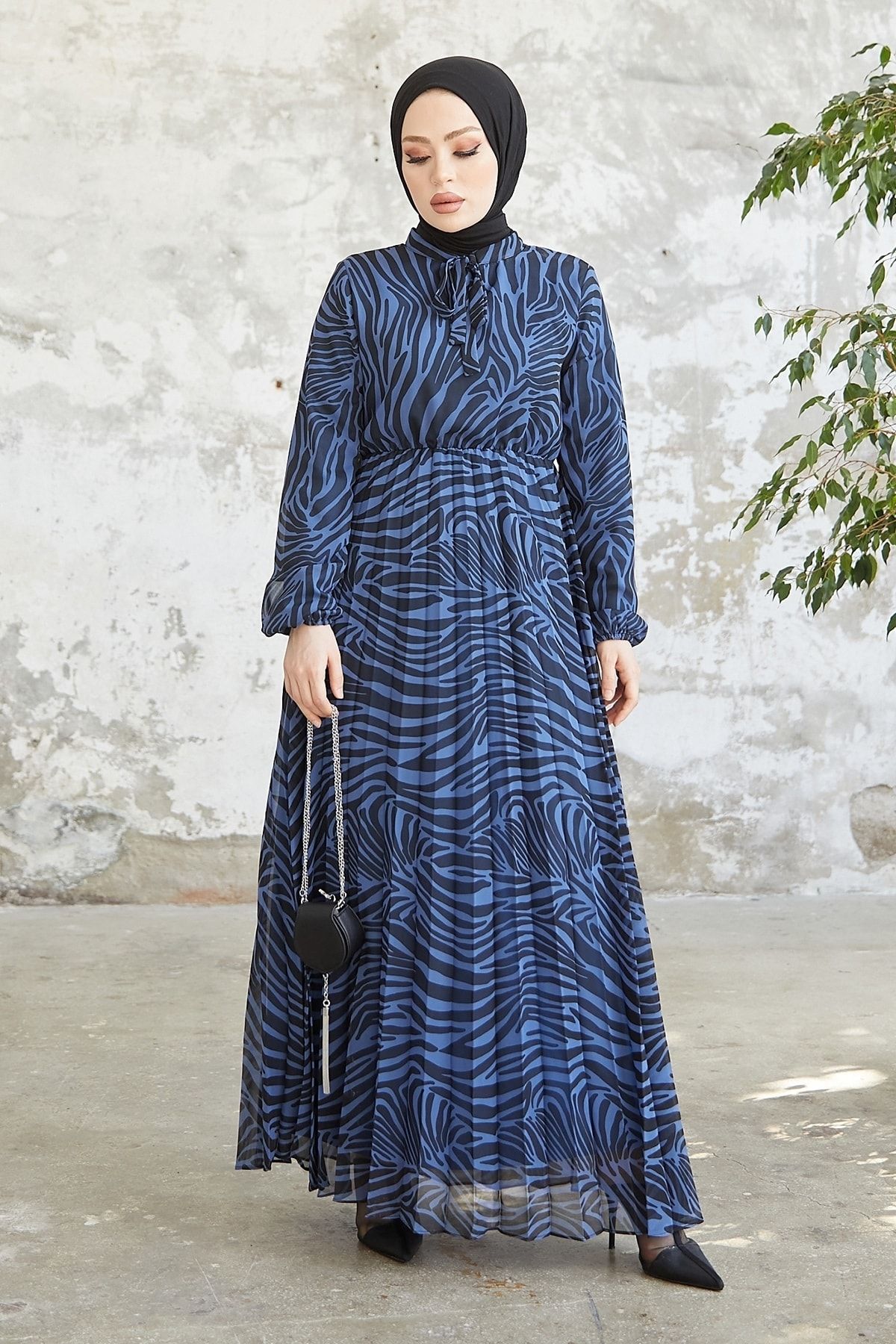 InStyle-Patterned Lenda Chiffon Hijab Dress - Navy Blue 4