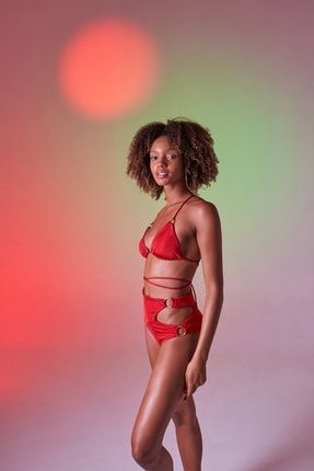 Üçgen Bağcıklı Ayarlanabilir Delphi Bikini Üstü Kırmızı HLDELPHIBIKINIUSTU