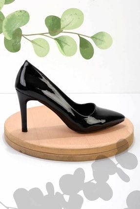 Siyah Rugan Kadın Klasik Topuklu Ayakkabı K01842078308