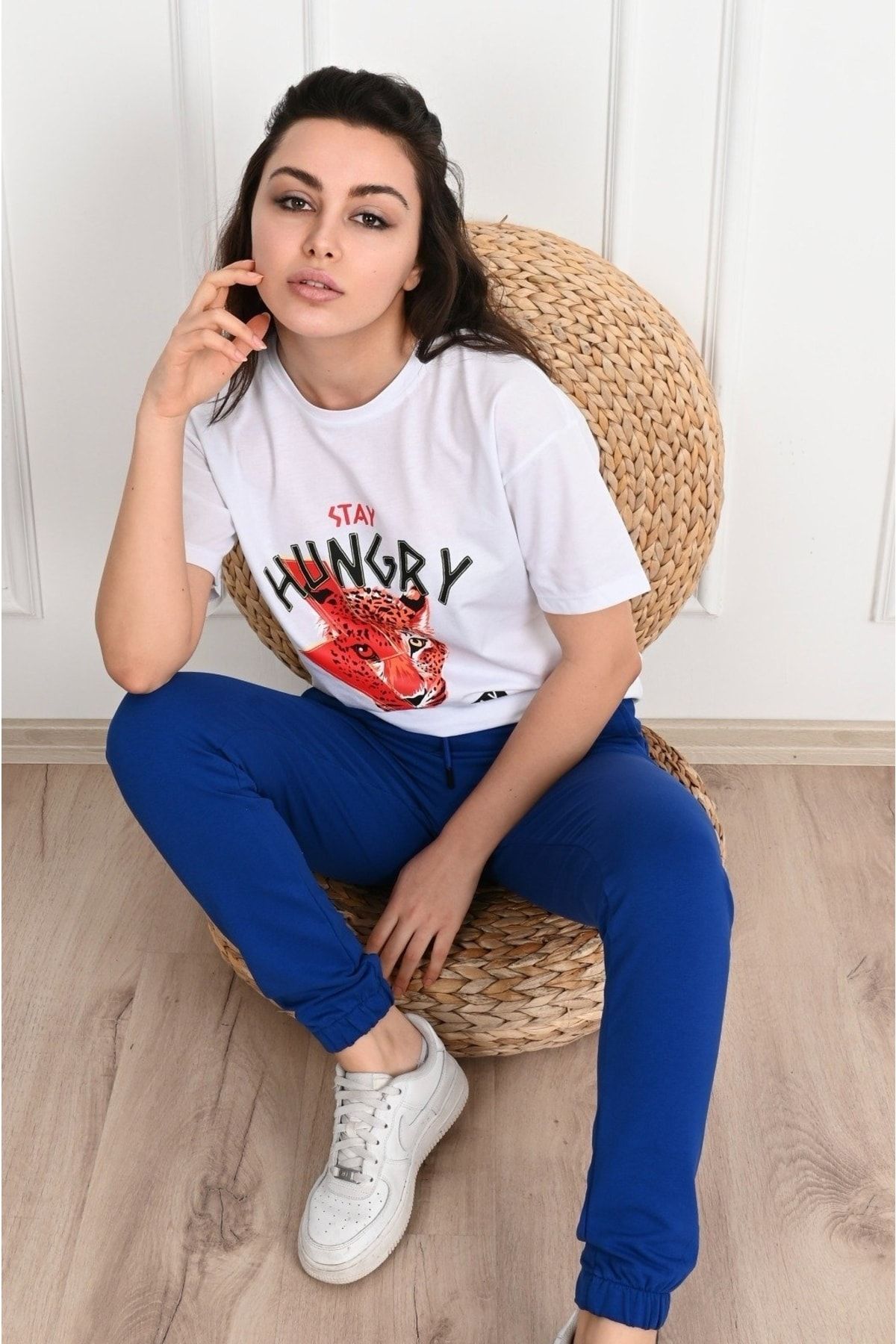 Stay hungry sweatsuit top