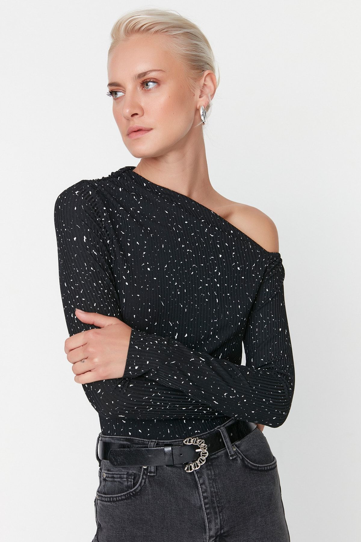 asimetricna-bluza