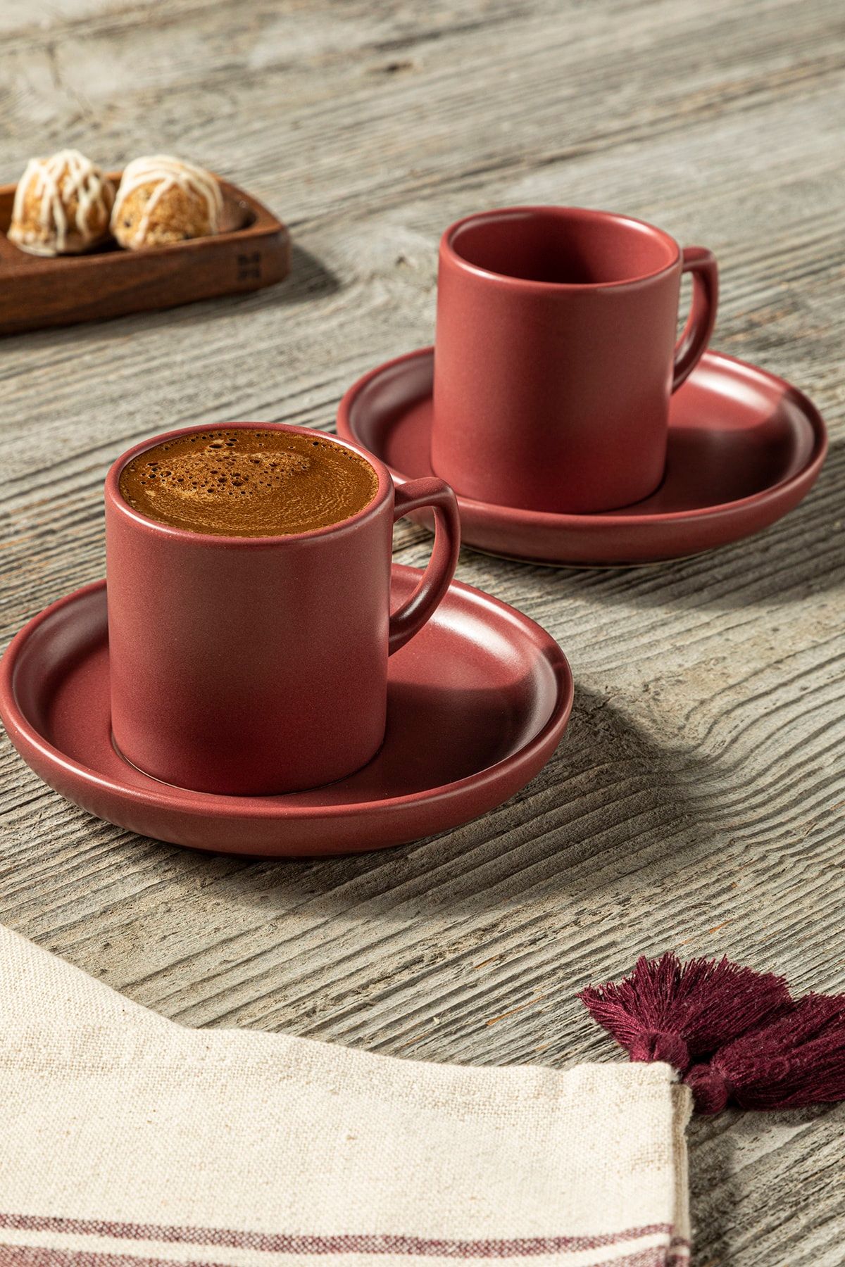 ست فنجان قهوه خوری سرامیکی طرح ساده قرمز دو نفره انگلیش هوم English Home