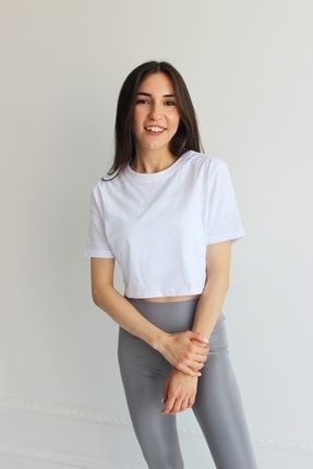 Beyaz Bisiklet Yaka Crop T-shirt CSS-MDL-0001