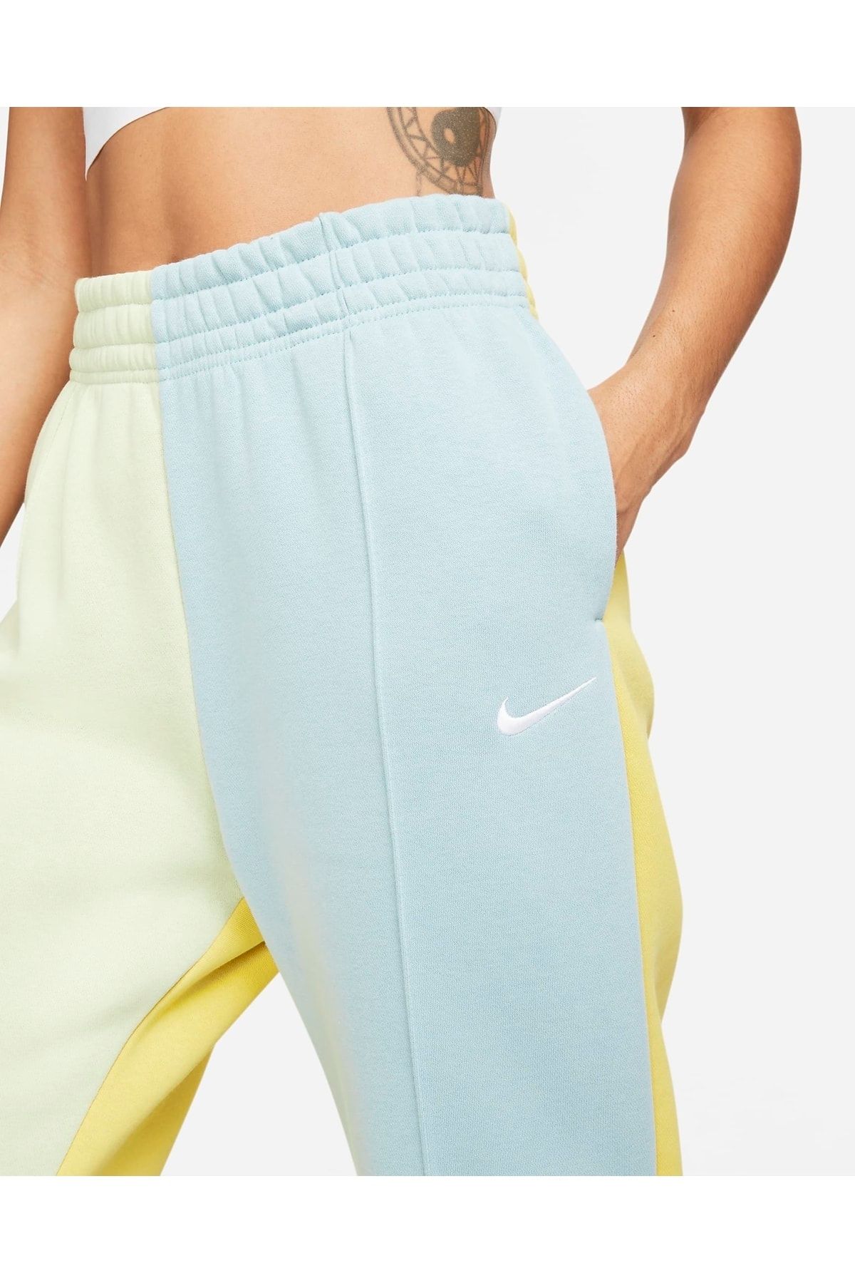 Nike shop thick sweatpants