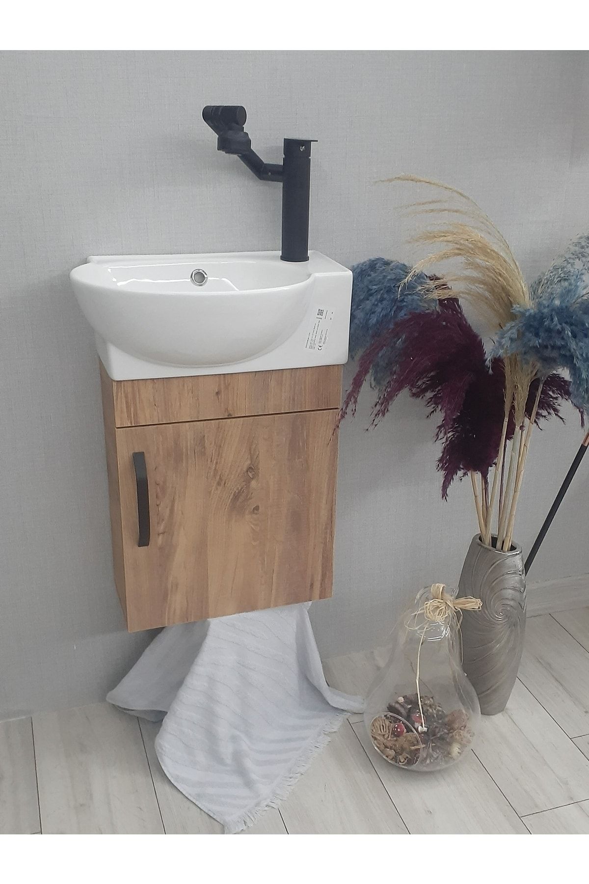 ALVİT Banyo Ve Tuvalet Mini Köşe Lavabo 28*45 Cm (banyo Dolabı Dahil) 2023