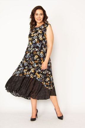 Kadın Siyah Etek Ucu Dantelli Çiçek Desenli Kuşaklı Elbise 65n33477 65N33477
