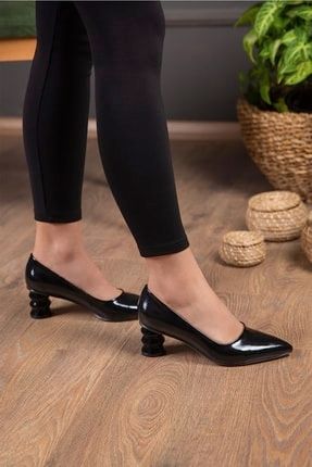 Rugan Parlak Boğumlu Siyah Topuklu Kadın Stiletto 4002-07