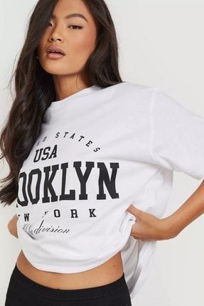Blacksokak Kadın Beyaz Usa Brooklyn Göğüs Baskılı Oversize Bisiklet Yaka T-shirt Blacksokakusabrooklyntişört
