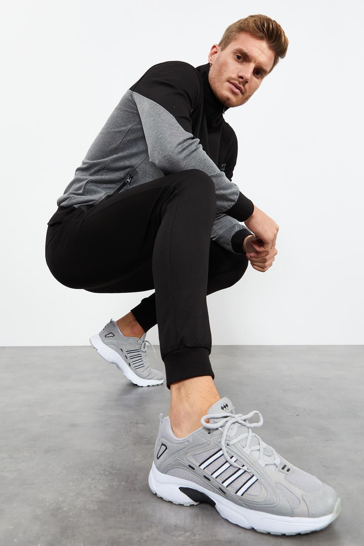 Tommy Life Sweatsuit set Gray Fitted Trendyol