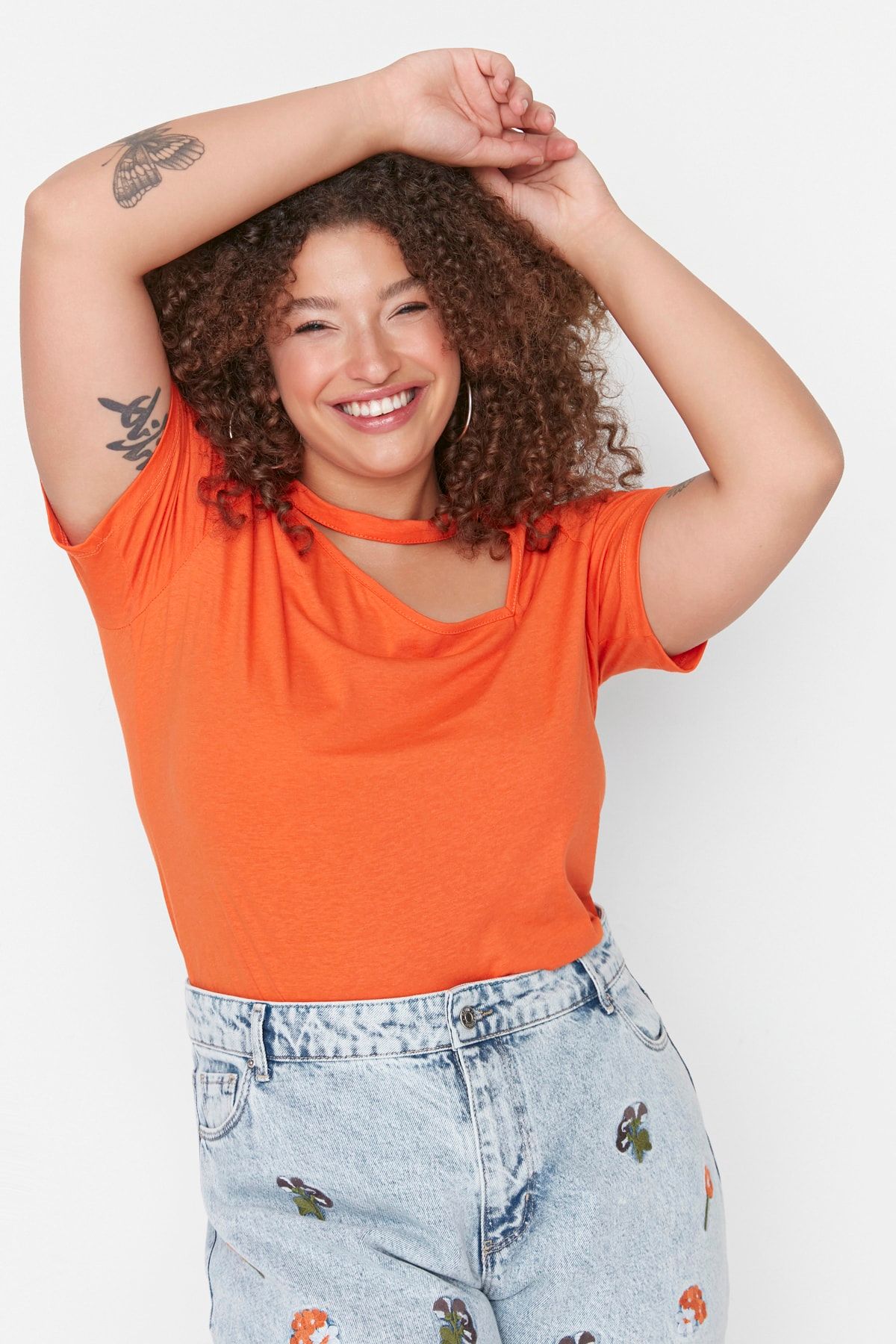 Trendyol Curve-100% Cotton Orange Knitted T-Shirt - Window Detailed TBBSS22BF00001 4