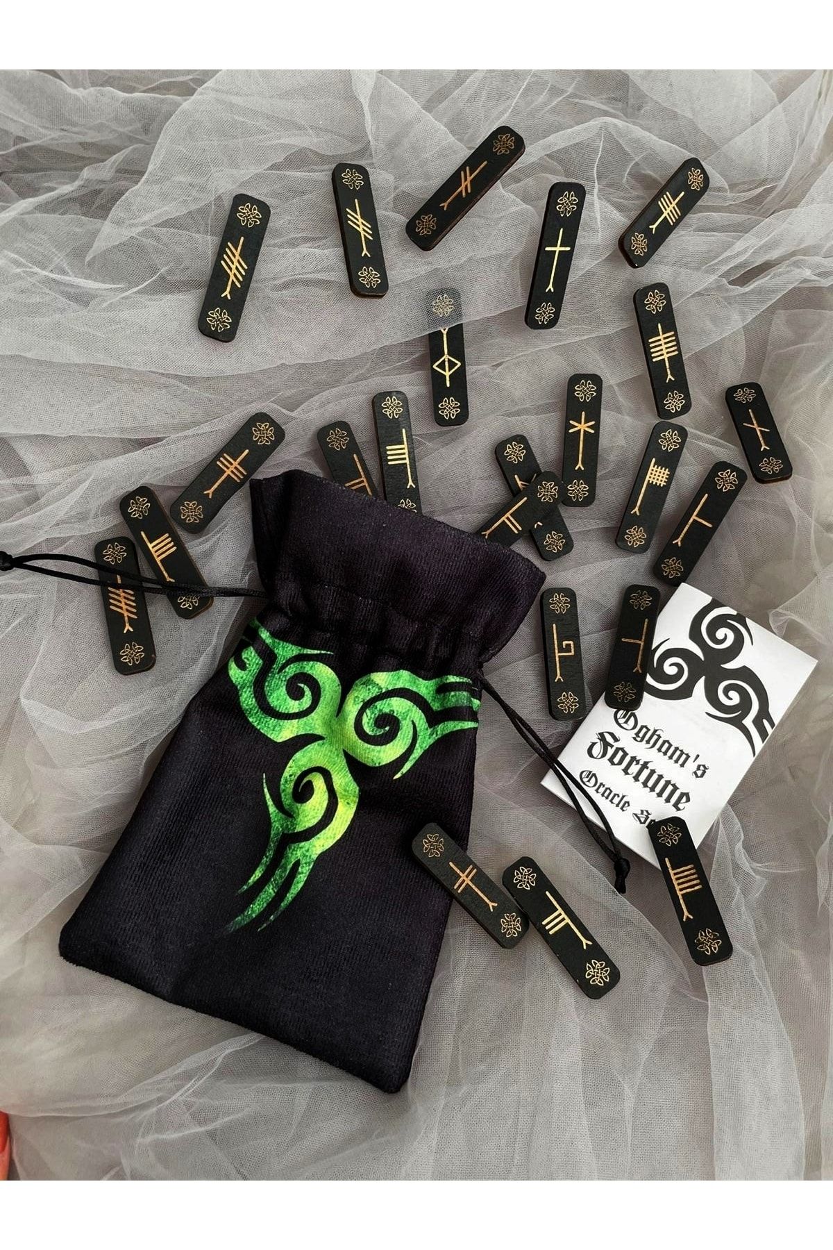 Planet Butik-Regin Ogham's Fortune Rune Set, Pouch Divination Set 1