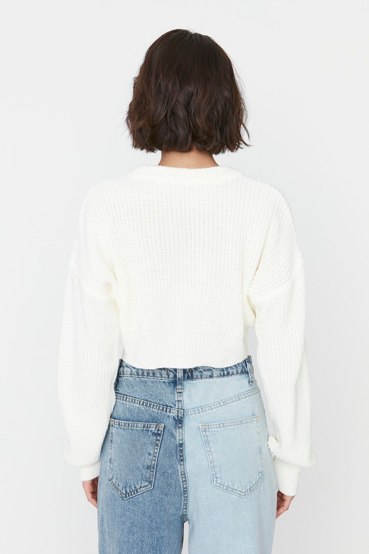 Trendyol Collection-Ecrufarbener Strickpullover - Super Crop, Basismodell TWOAW23KZ01620 5