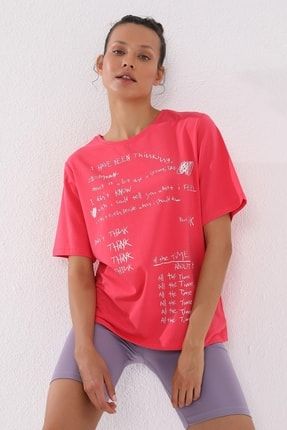 Kadın Rose El Yazısı Baskılı Oversize O Yaka T-shirt - 97137 T10BY-97137