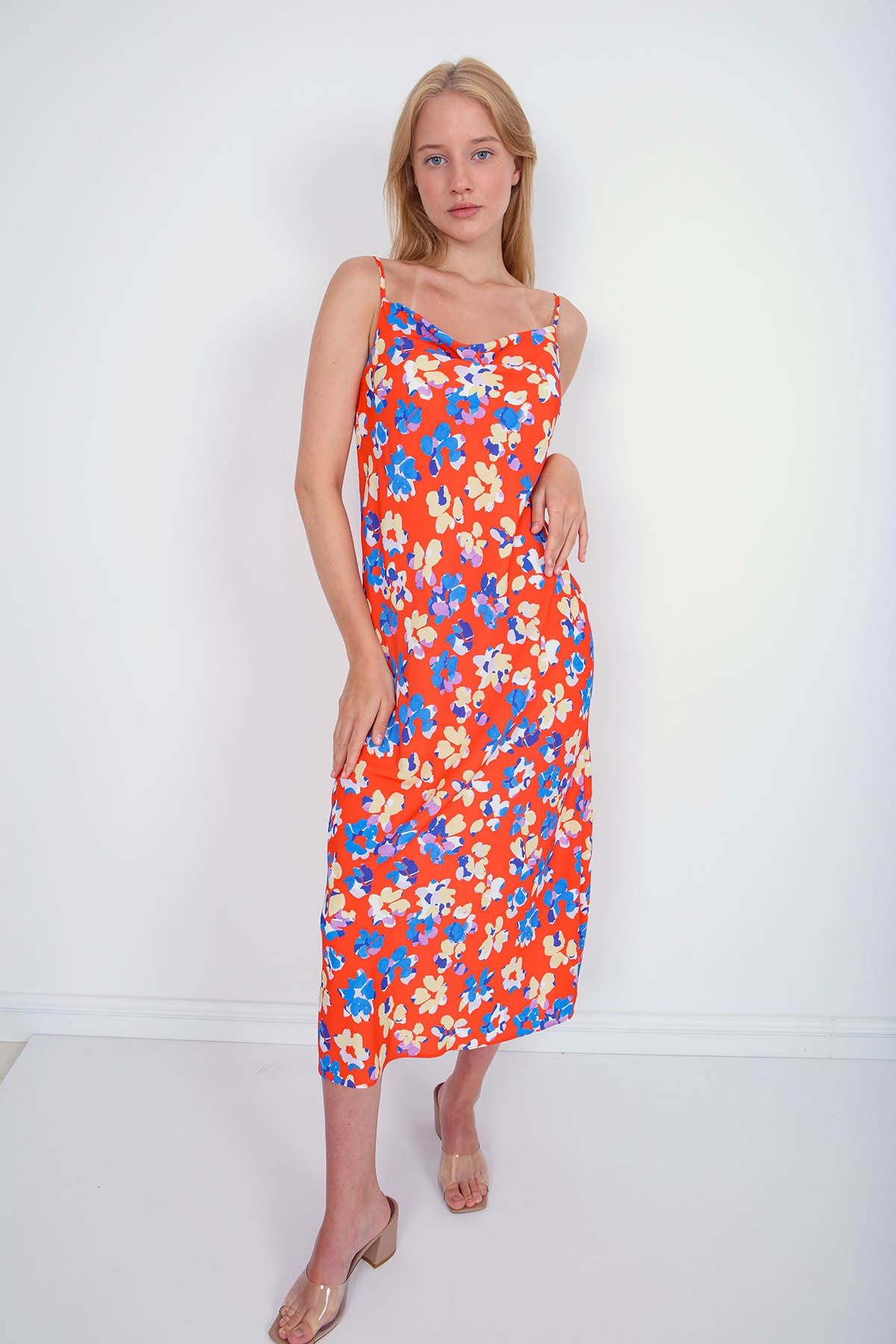 Vitrin Kleid Rot Shift Fast ausverkauft