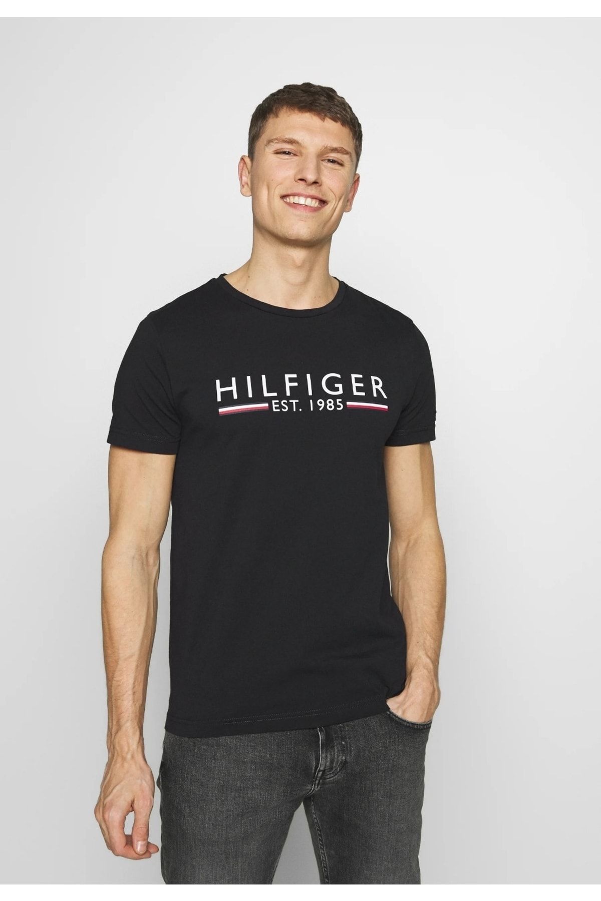 Tommy Hilfiger Hilfiger Est 1985 Logo Men s T shirt Trendyol