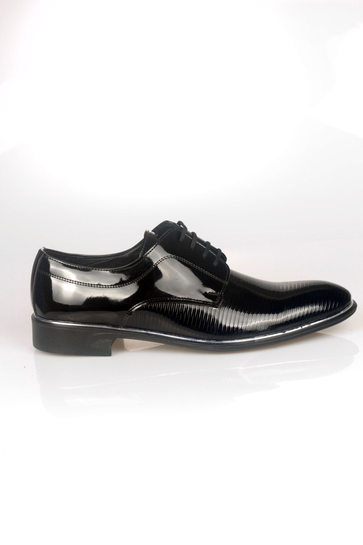 ayakkabiyolla Baskı Detaylı Damatlık Siyah Rugan Klasik Erkek Ayakkabı