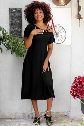 Kadın Siyah Kayık Yaka Kısa Kol Maxi Biyeli Regular Fit Örme Elbise M10160000EL93035