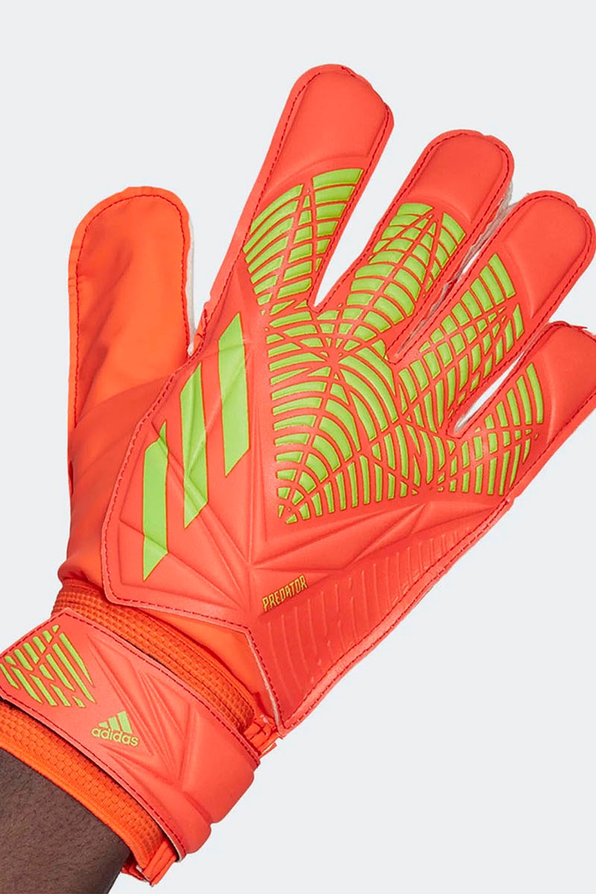 دستکش دروازه بان قرمز مردانه و زنانه فوتبال Pred Gl Trn HC0604 adidas