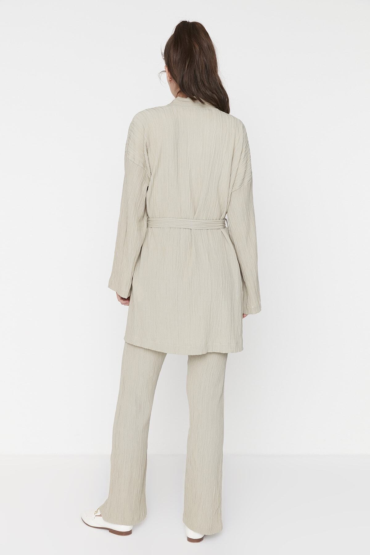Trendyol Modest-Σετ κιμονό-παντελόνι με σκισίματα και πέτρινη ζώνη - TCTSS22US00024 5