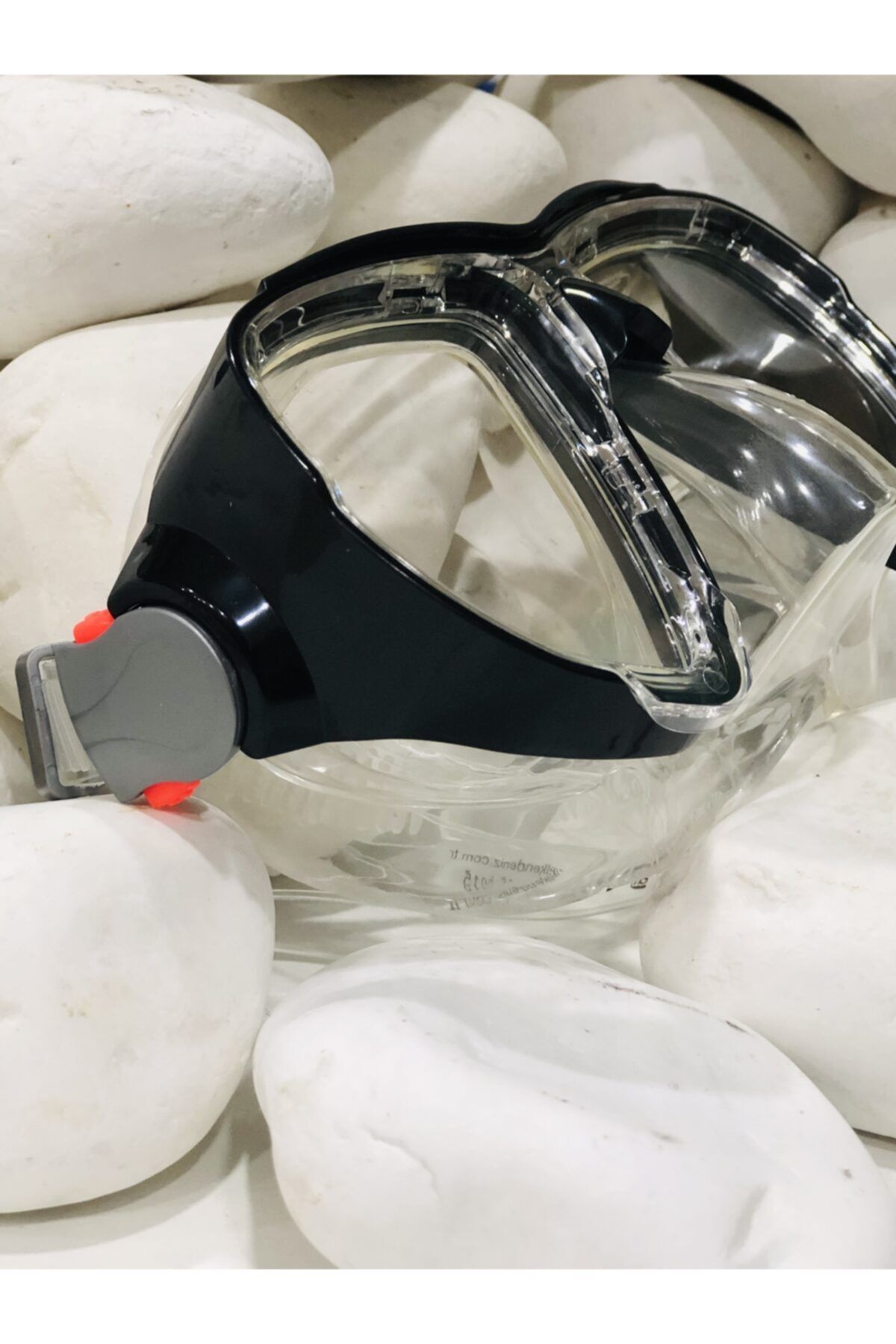 Sunstar-Sa03y122 M122a Diving Mask - Clam Shell 2