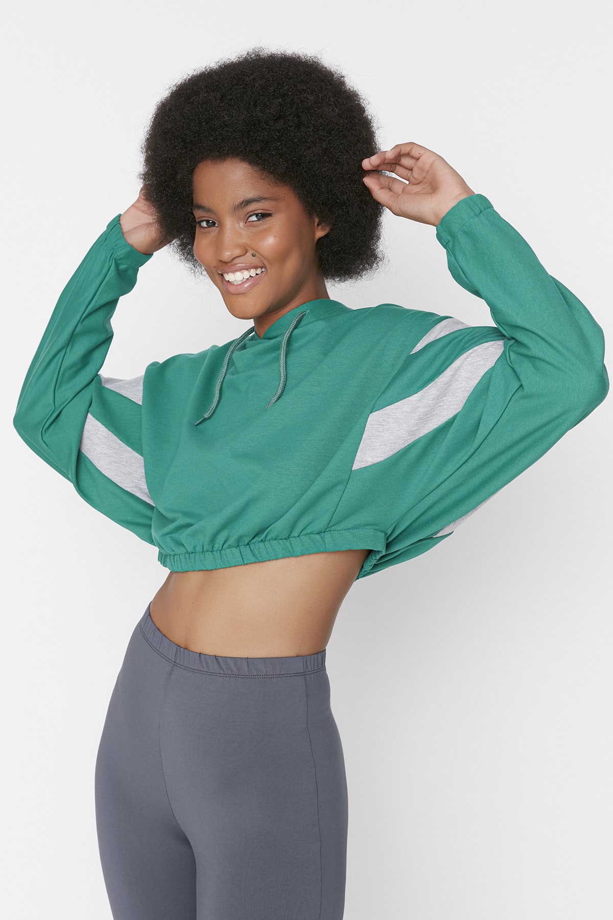 Trendyol Collection Sweatshirt Grün Regular Fit