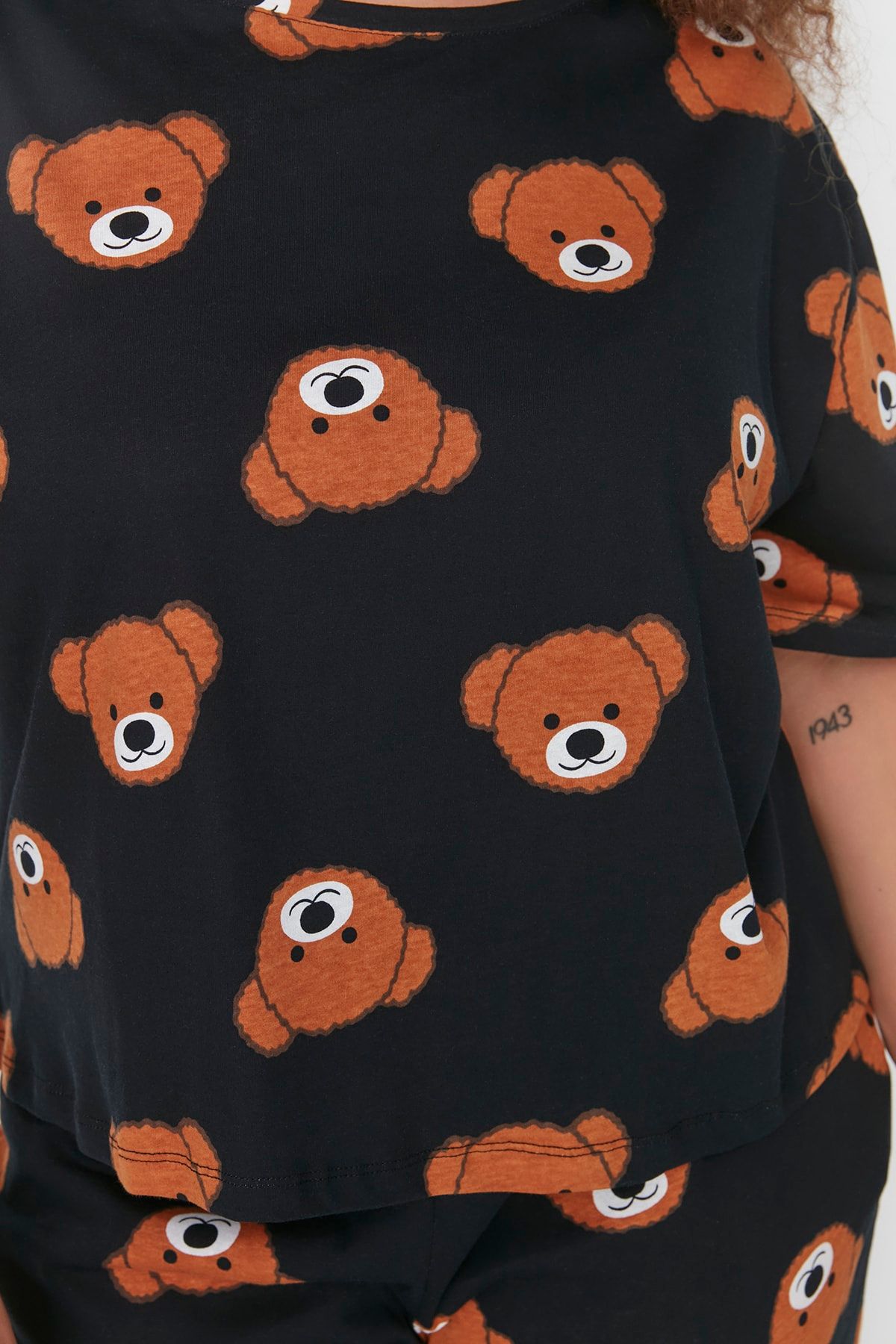 Trendyol Curve-Anthracite Teddy Bear Patterned Knitted Pajamas Set TBBAW23AI00039 2