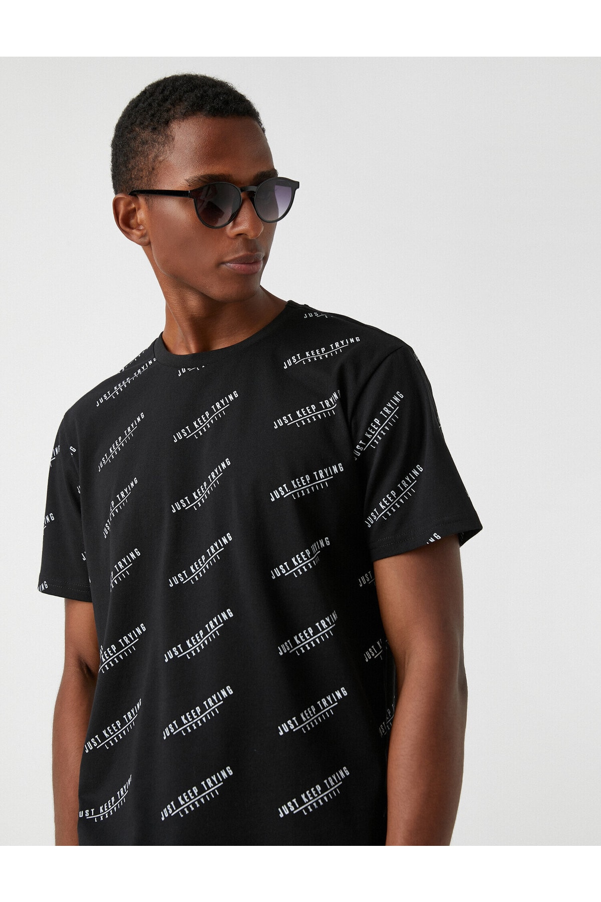 تیشرت مردانه مشکی کوتون | 3WAM10054HK اورجینال - تصویر 2