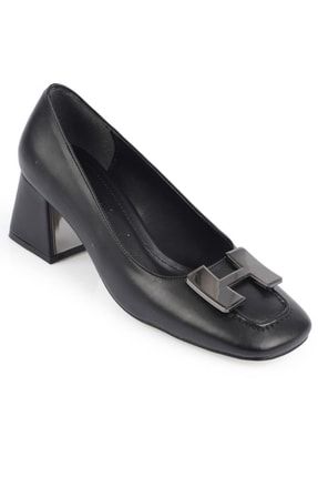 Capone Küt Burunlu Metal Orta Topuklu Metal Tokalı Kadın Ayakkabı 465-5110-CİL-01-0000