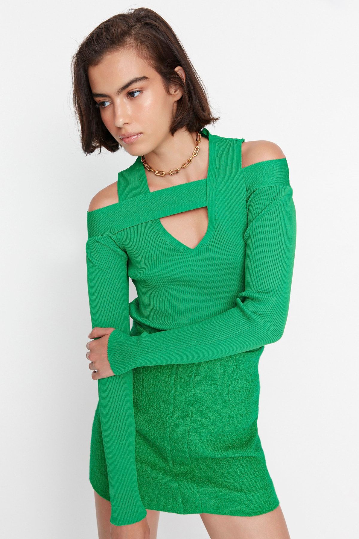 TRENDYOLMİLLA Yeşil Triko Kazak TWOAW23KZ00792