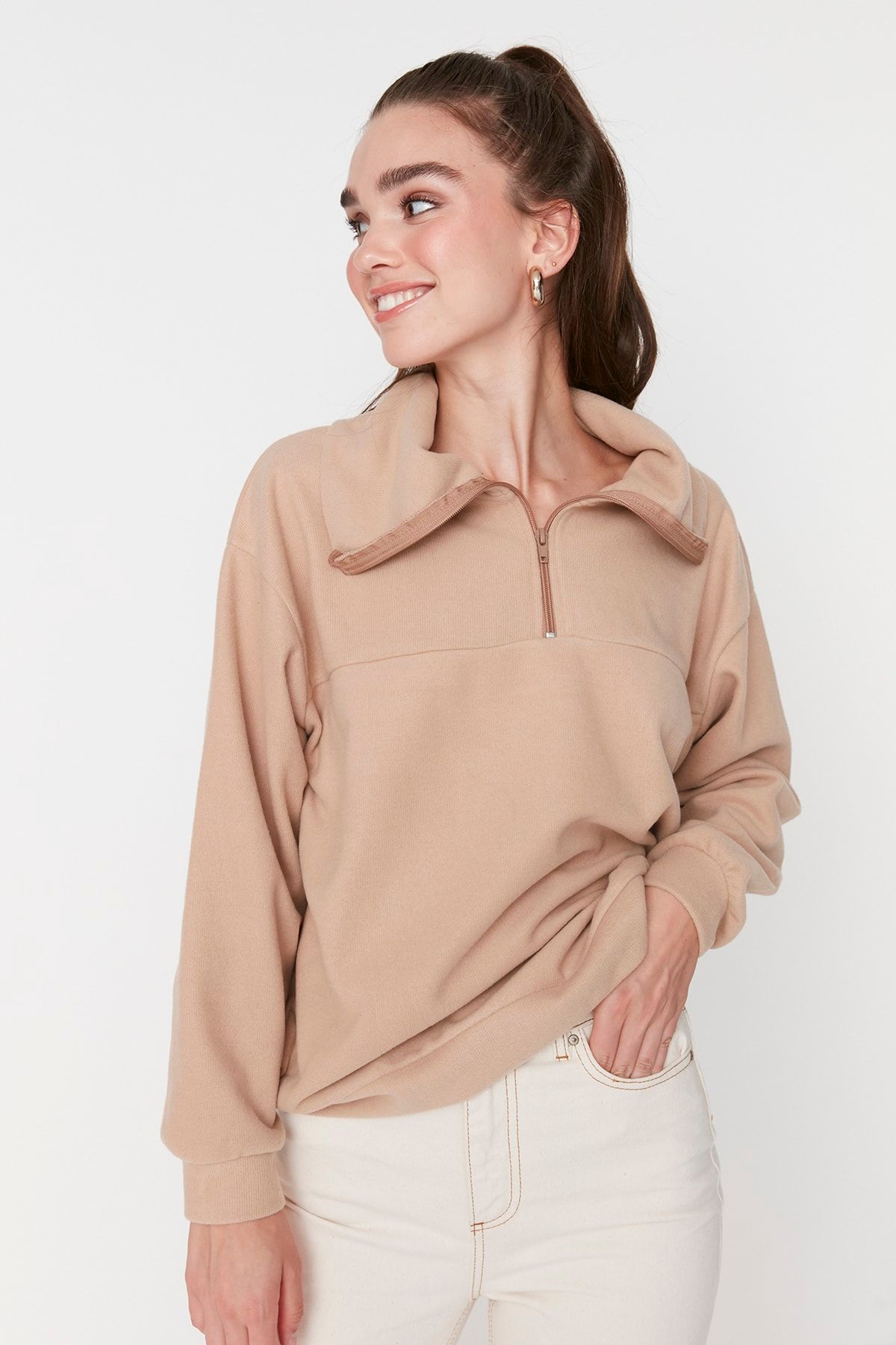 Trendyol Collection Sweatshirt Beige Relaxed Fit