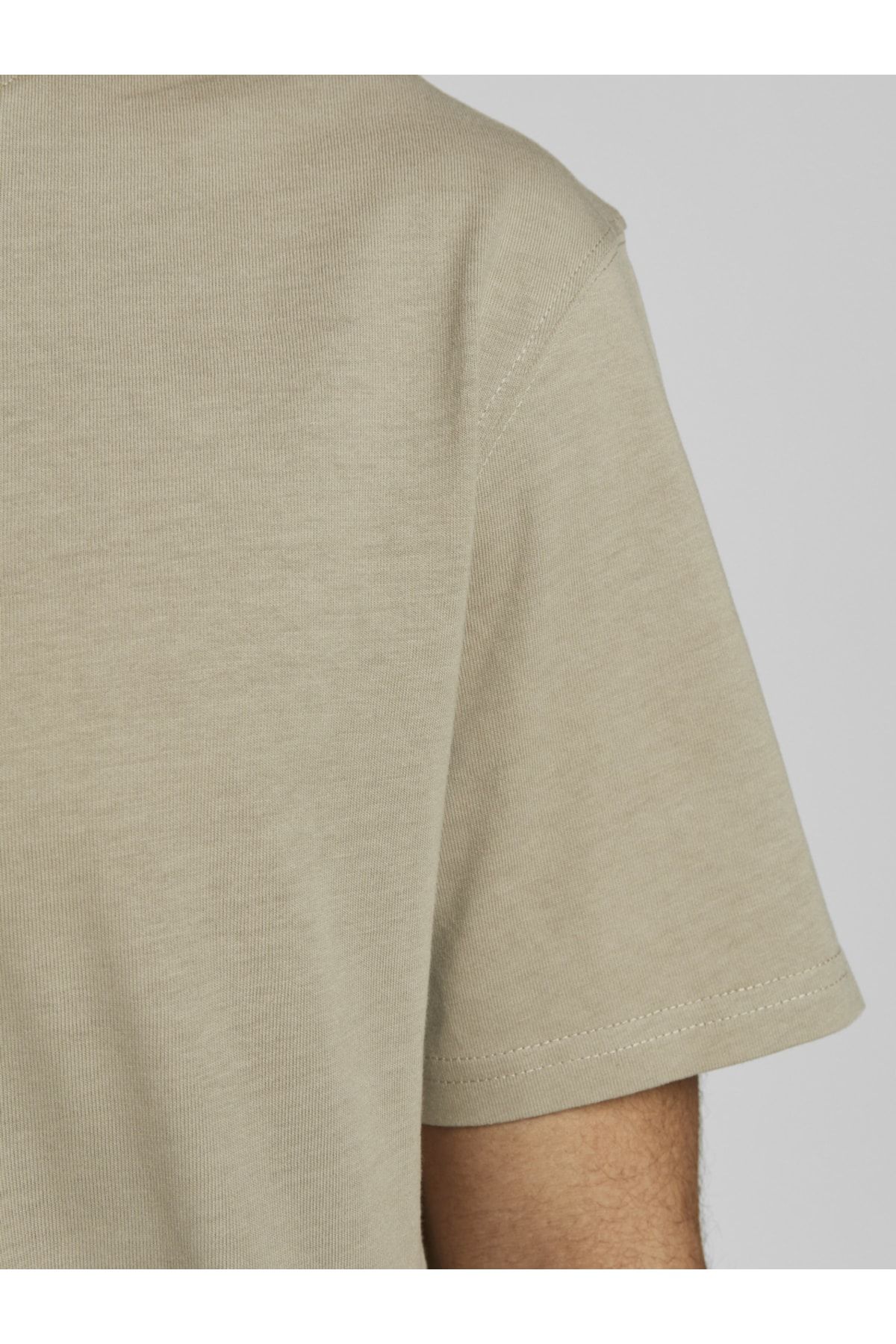 تی شرت یقه رنگ ثابت Jack & Jones