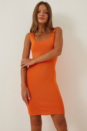 Kadın Oranj Kare Yaka Likralı Mini Triko Elbise MT095483