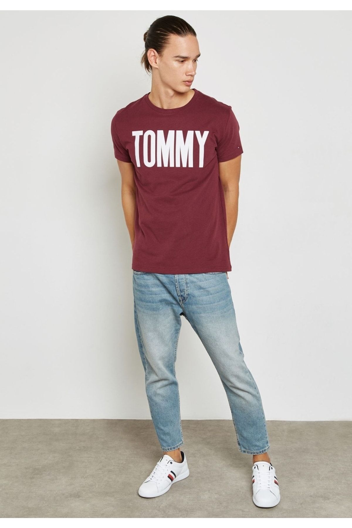 Tommy jeans hotsell sweatshirt burgundy