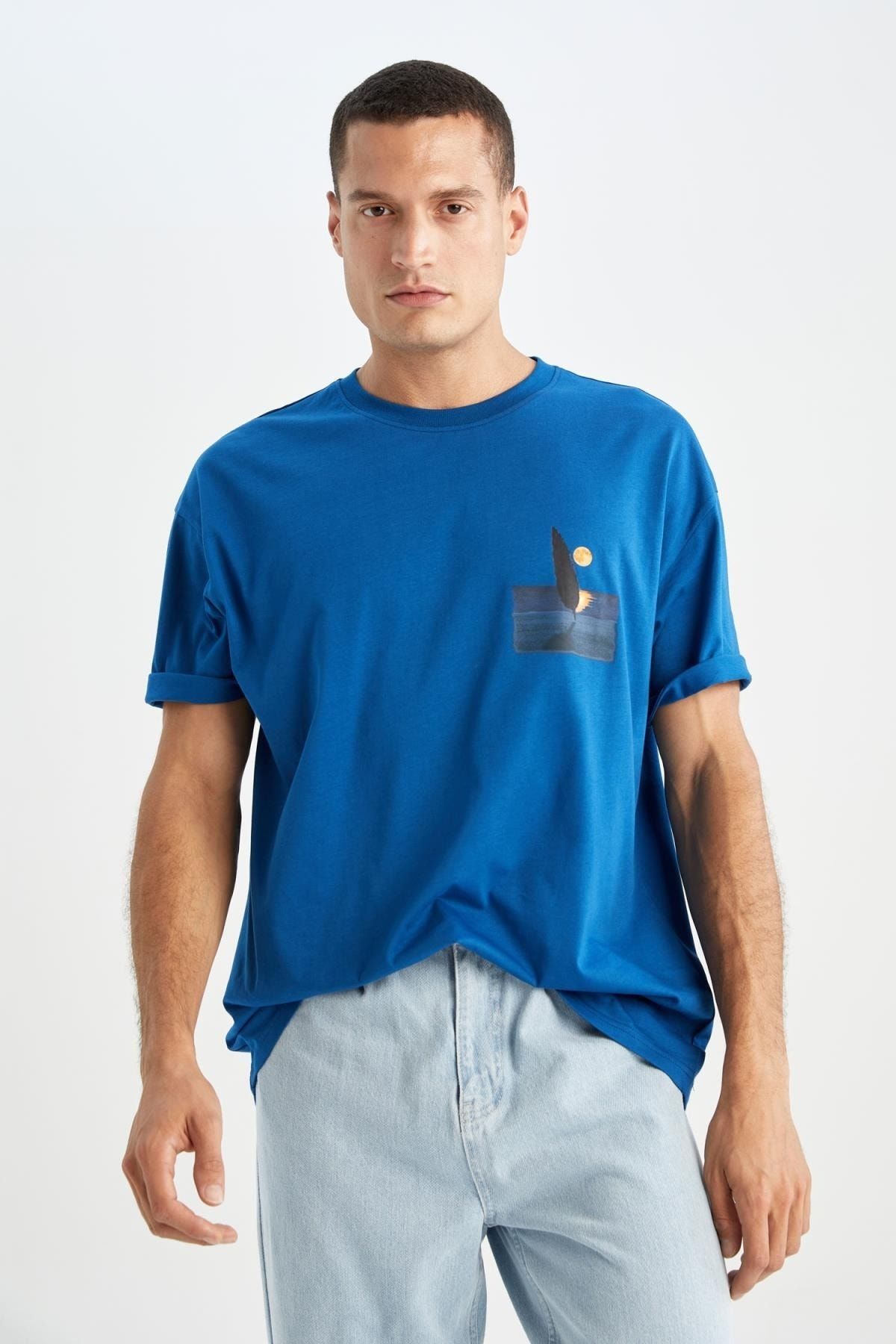 DeFacto Gürbüz Doğan Ekşioğlu Oversize Fit Bisiklet Yaka Tişört PG8752