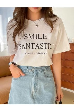 Blackrock Kadın Oversize Smile Fantatic Baskılı Beyaz T-shirt. BR-SMLFANTASTIC