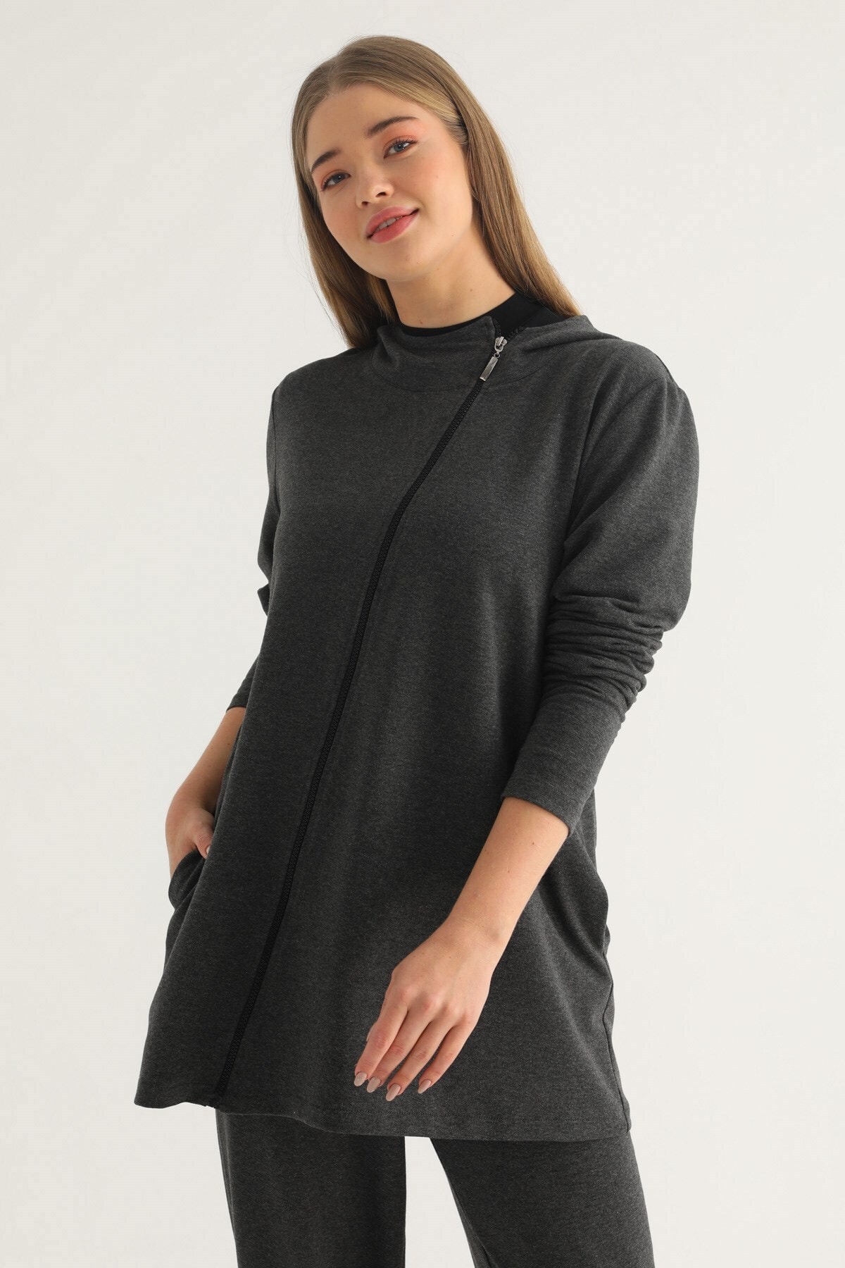 Flowist Kadın Büyük Beden Antrasit Doğal Kumaşlı Fermuarlı Spor Kap