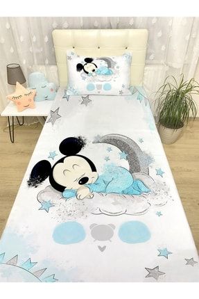 Uyuyan Mickey Desenli Yatak Örtüsü Ve Yastık Kılıfı evortu1447