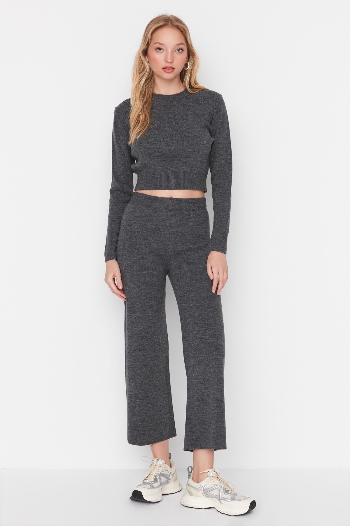 Trendyol Collection Zweiteiler Grau Figurbetont