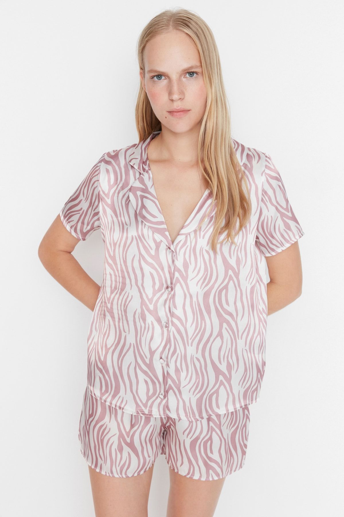 Bej Leopar Desenli Saten Dokuma Pijama Takımı THMSS20PT0158