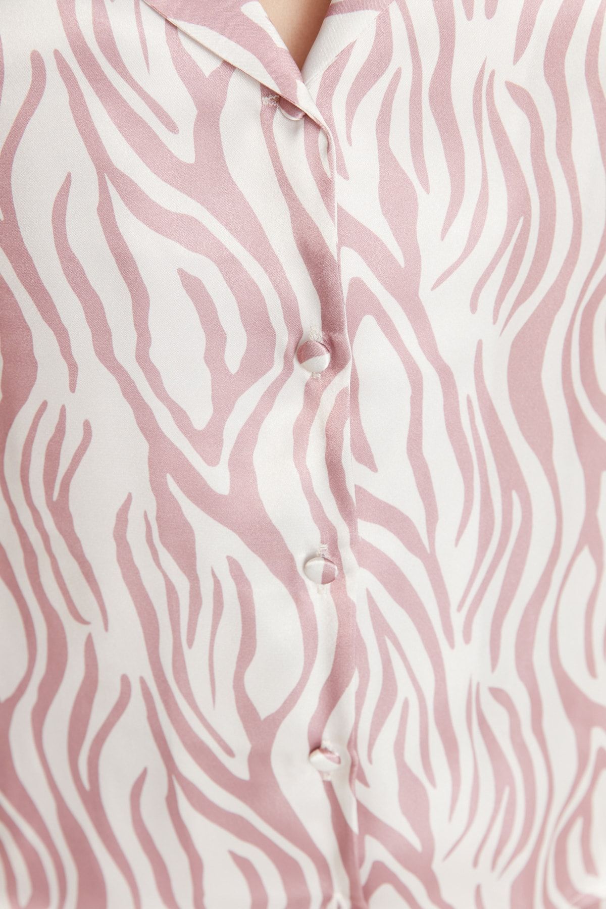 Bej Leopar Desenli Saten Dokuma Pijama Takımı THMSS20PT0158