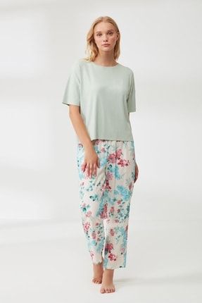 Çiçek Desenli Ribana Pijama Takımı 2150