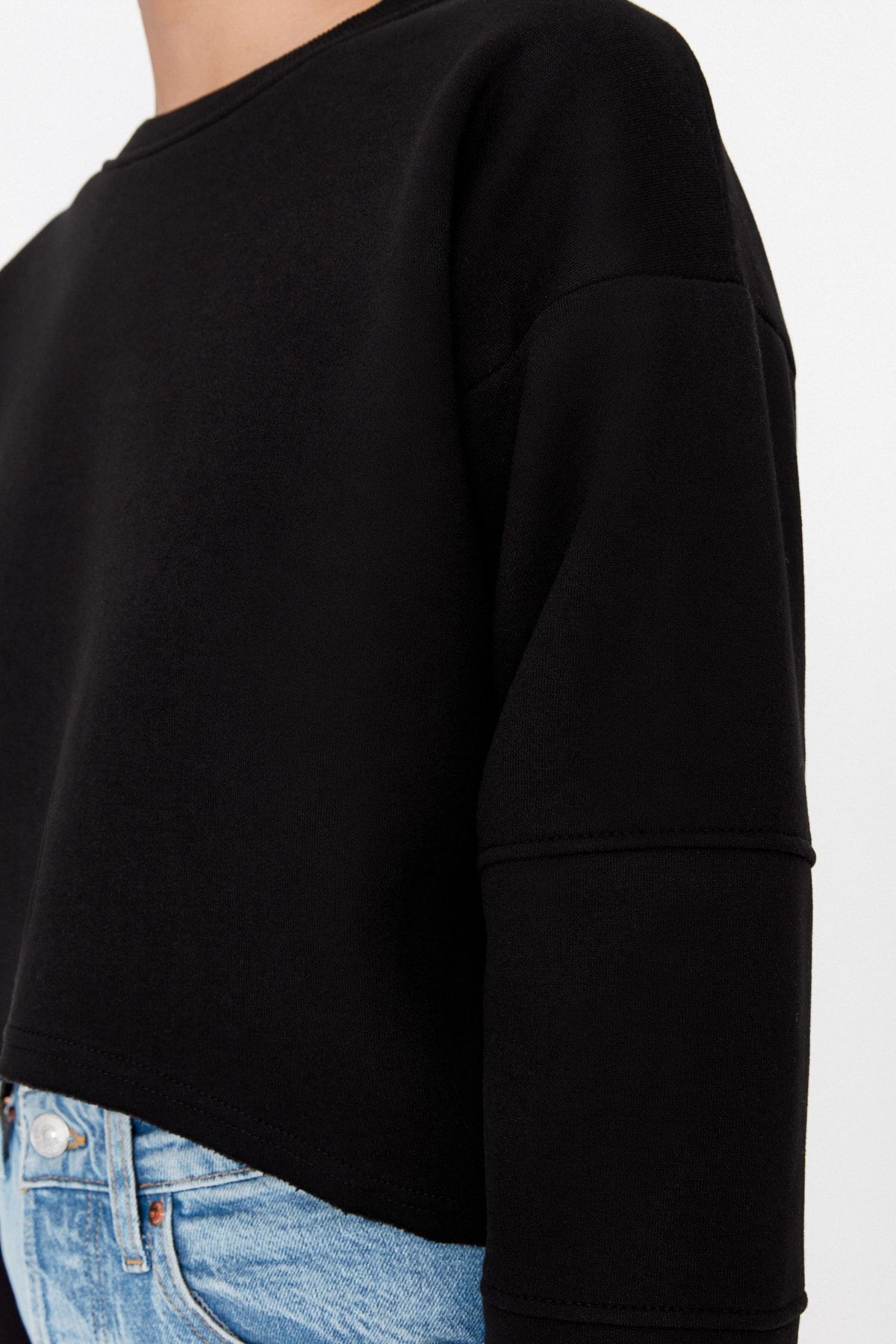 Trendyol Collection Sweatshirt Schwarz Regular Fit Fast ausverkauft ZL9638