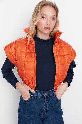 Turuncu Geniş Kesim Oversize Crop Kapitone Yelek TWOAW23YE00023