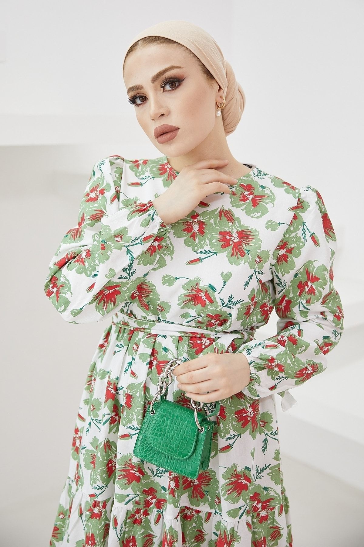 InStyle-Opaskové šaty s kvetinovým vzorom Nila - Mint 3