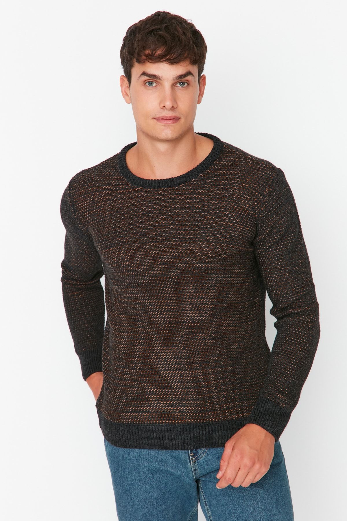 Antrasit Erkek Slim Fit Bisiklet Yaka Dokulu Kazak TMNAW22KZ0659