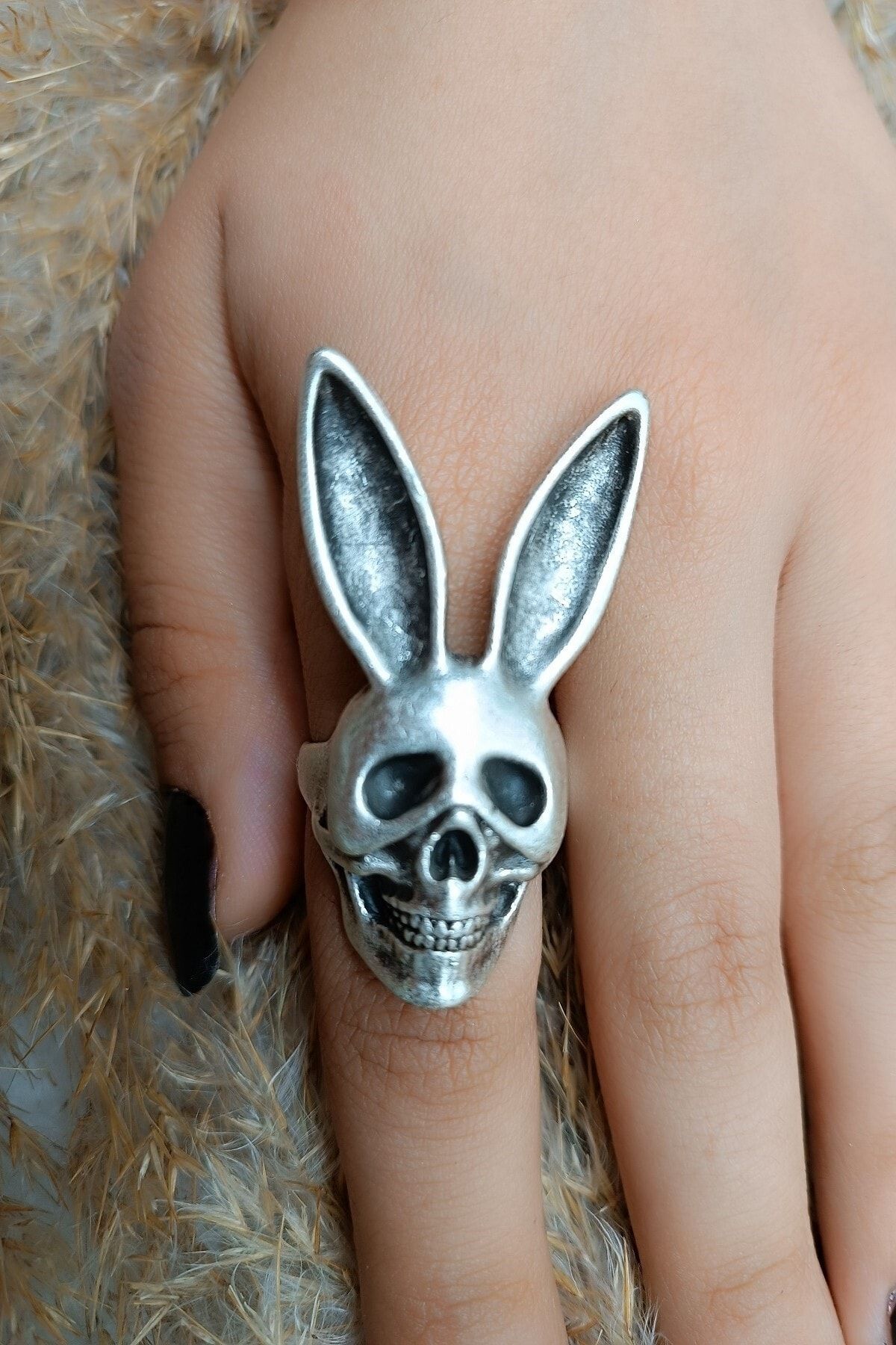 Skull rabbit best sale ring