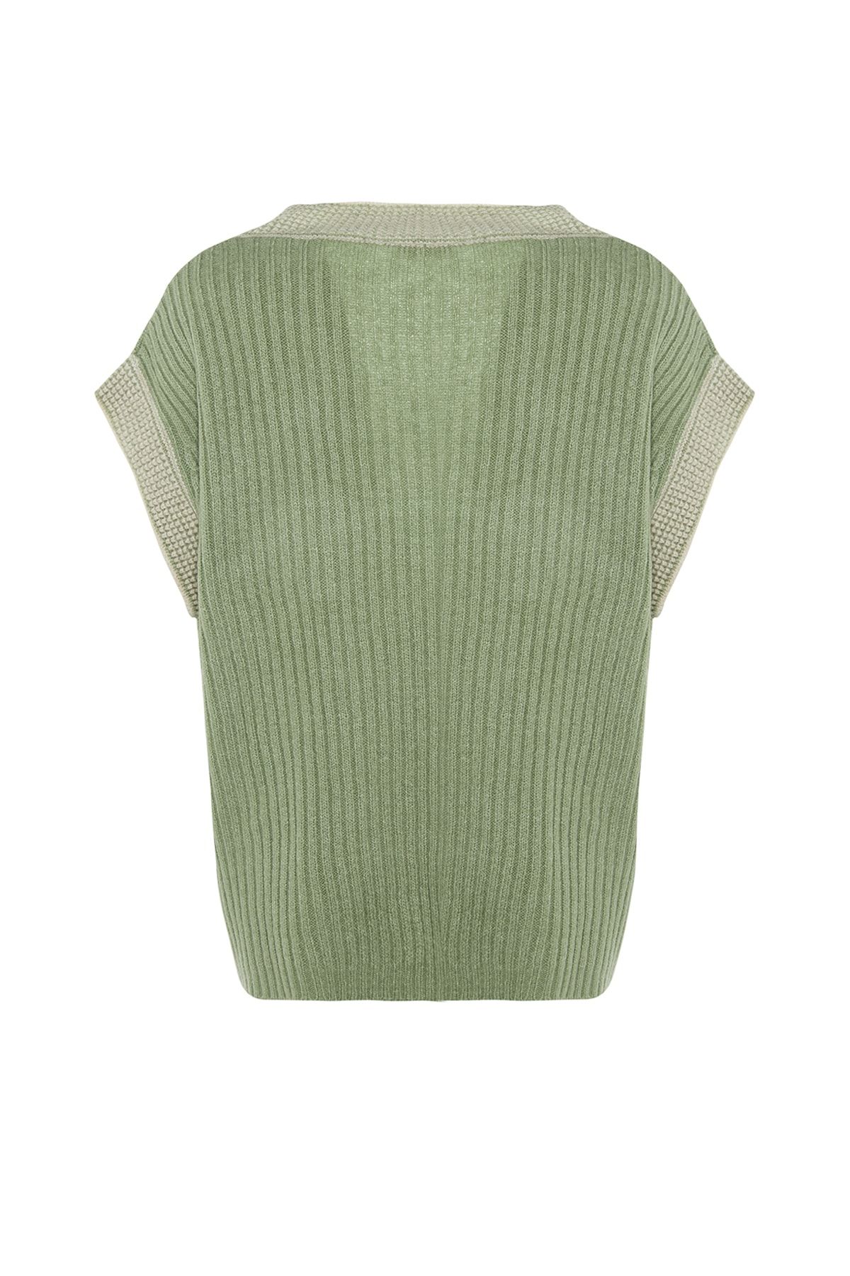 Trendyol Collection-Mintfarbener, weich strukturierter Strickpullover mit Farbblockdesign und weiter Passform TWOAW21BZ0014 7